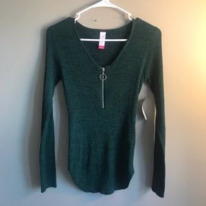 NWT GREEN AND BLACK HEATHER ZIPPER RIBBED SWEATER